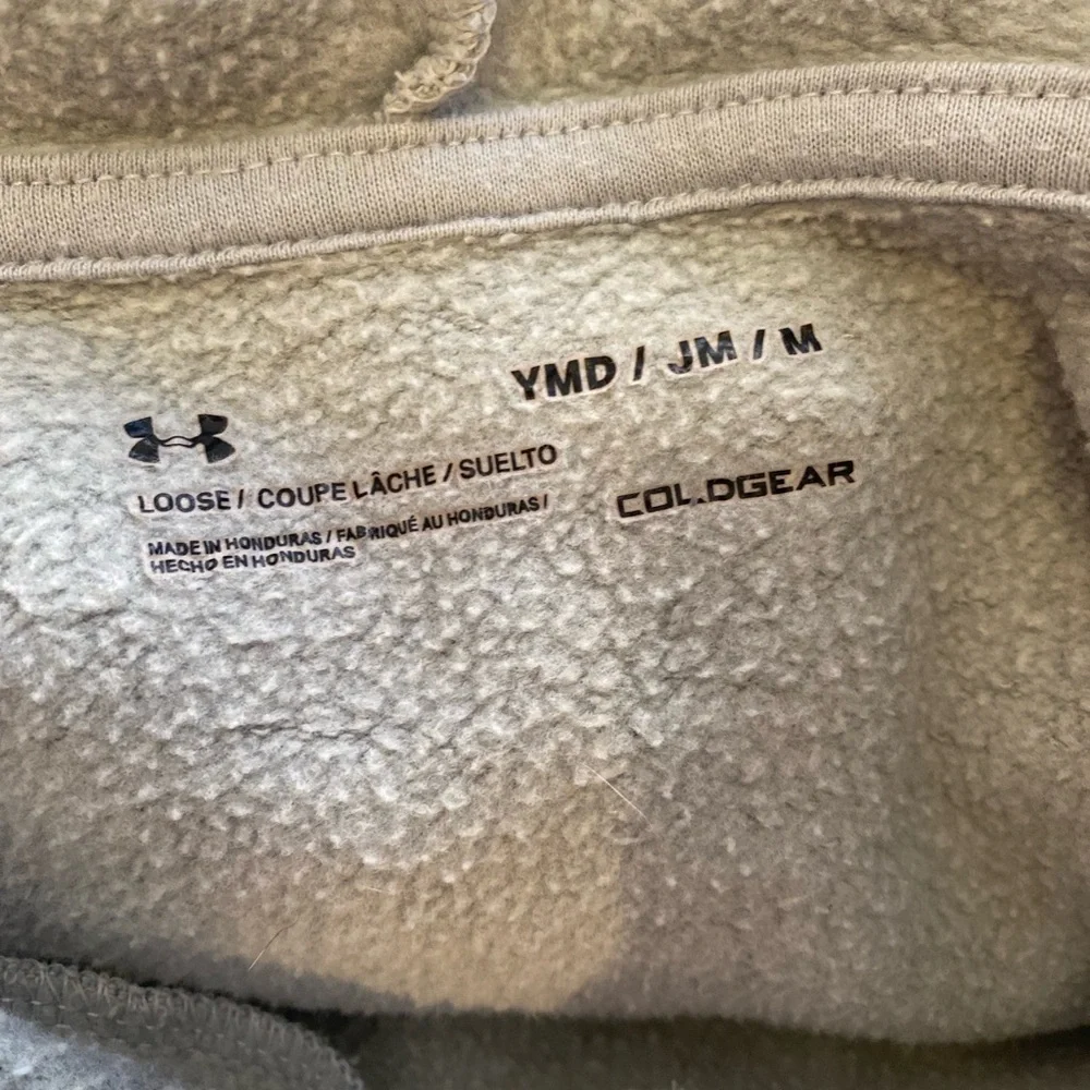 Under Armour youth hoodie size Med.